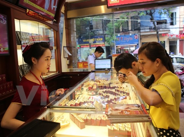 Giá vàng SJC quay đầu giảm nhẹ, ngược chiều với diễn biến thế giới